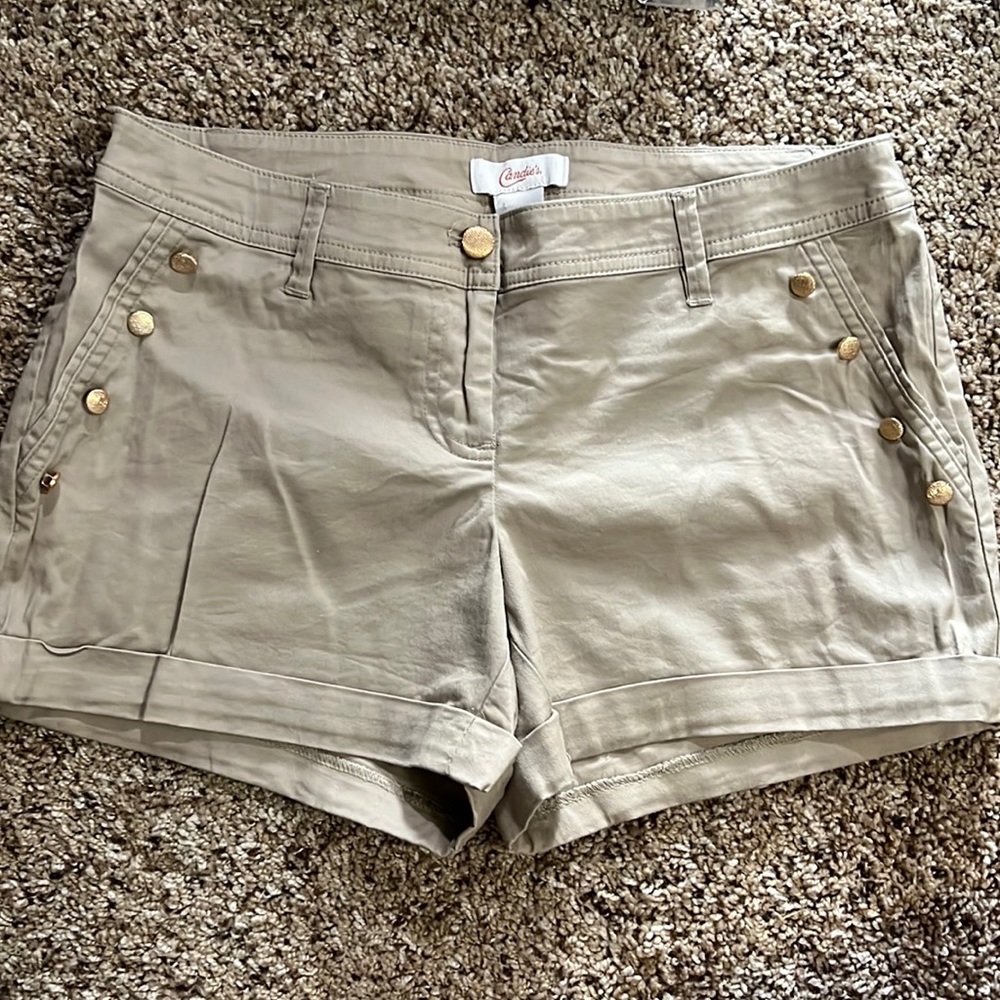 Khaki shorts